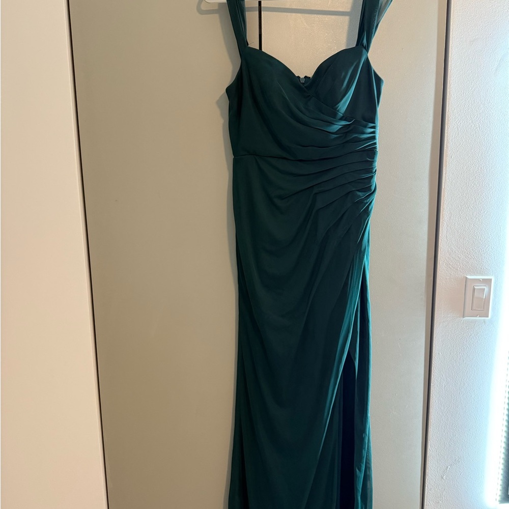 Elegant Teal Evening Gown